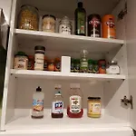 No 35 - 2 Bedroom House דירה
