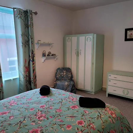 No 35 - 2 Bedroom House